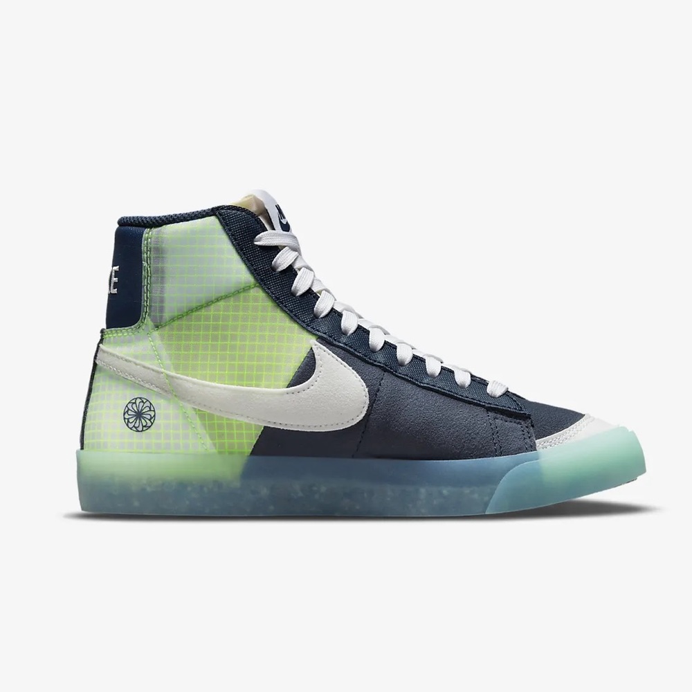 Nike Blazer Mid 77, Youth SZ 7Y, Women's SZ 8.5